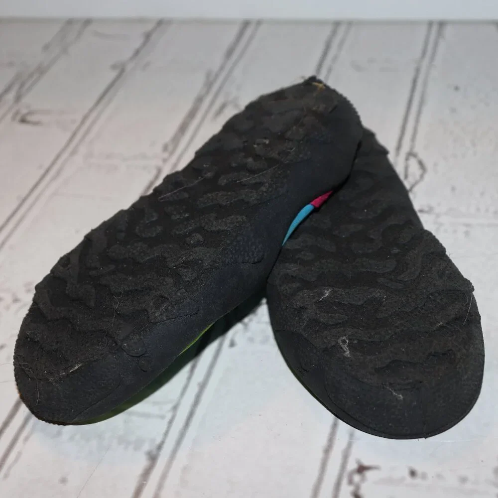 🖤 STRAND TODDLER WATER SHOES · SIZE 9 🌊